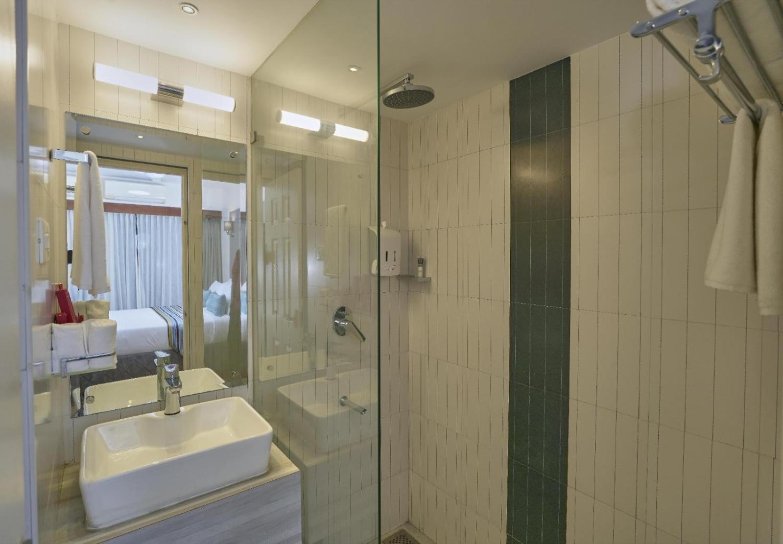 Noah Sky Suites Kochi エクステリア 写真